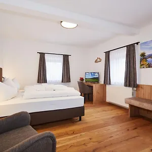 Ulrichshoegl Hotel